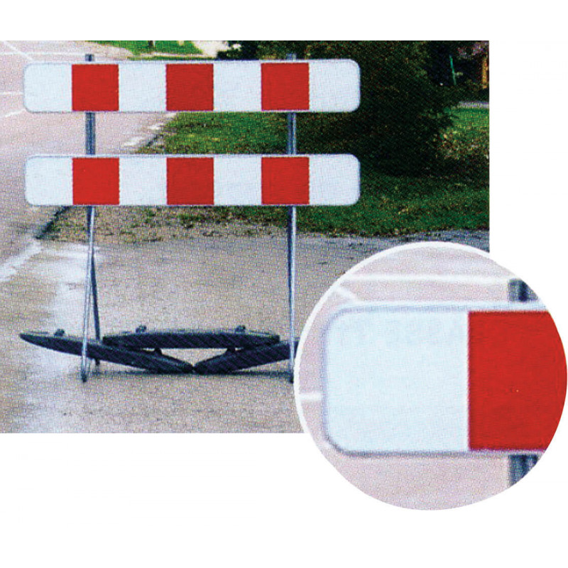 barriere de chantier sur voirie type K2 # PR0511 barriere de chantier sur voirie type K2 # PR0511