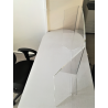 vitre paroi ecran de protection  de bureau et comptoir en plexiglass
