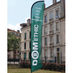 Réalisation voile oriflamme publicitaire sur pied
