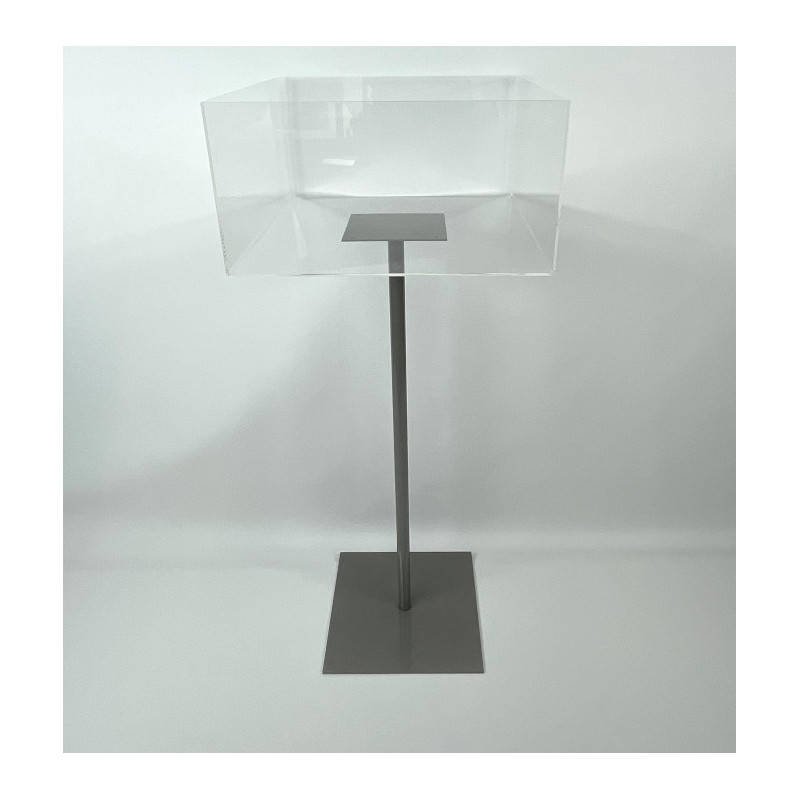 Bac soldeur carré sur pied vide, vue de face 2