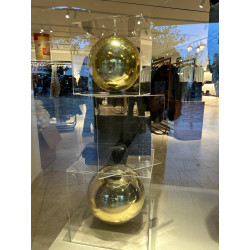 Réalisation Cube plexi d'animation pour vitrine