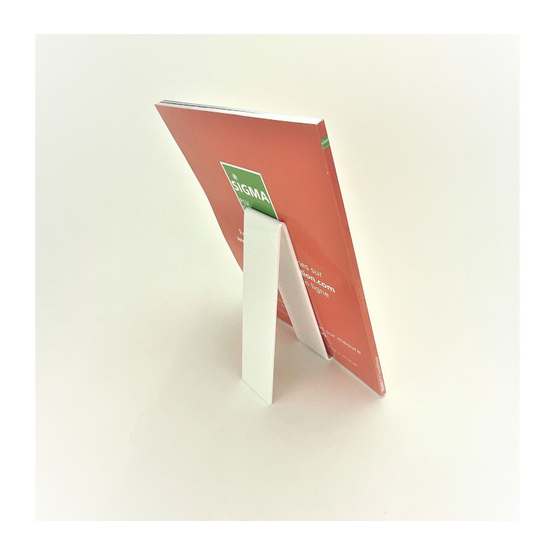 Porte-livres incliné à poser étroit en Plexi blanc exemple 2