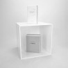 Cube présentoir plexiglas blanc exemple de face