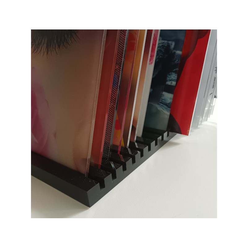 Support plexi porte échantillon zoomé