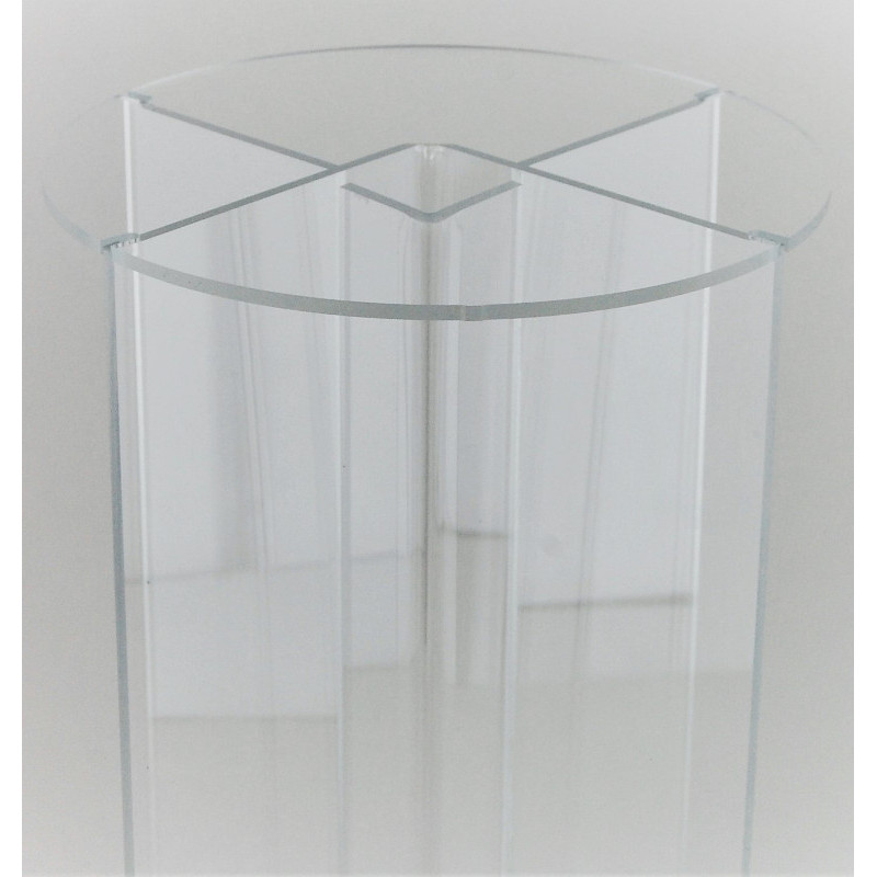 colonne plexiglass de présentation vue zoomée