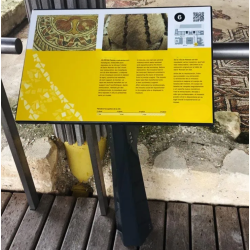 Pupitre d'information touristique